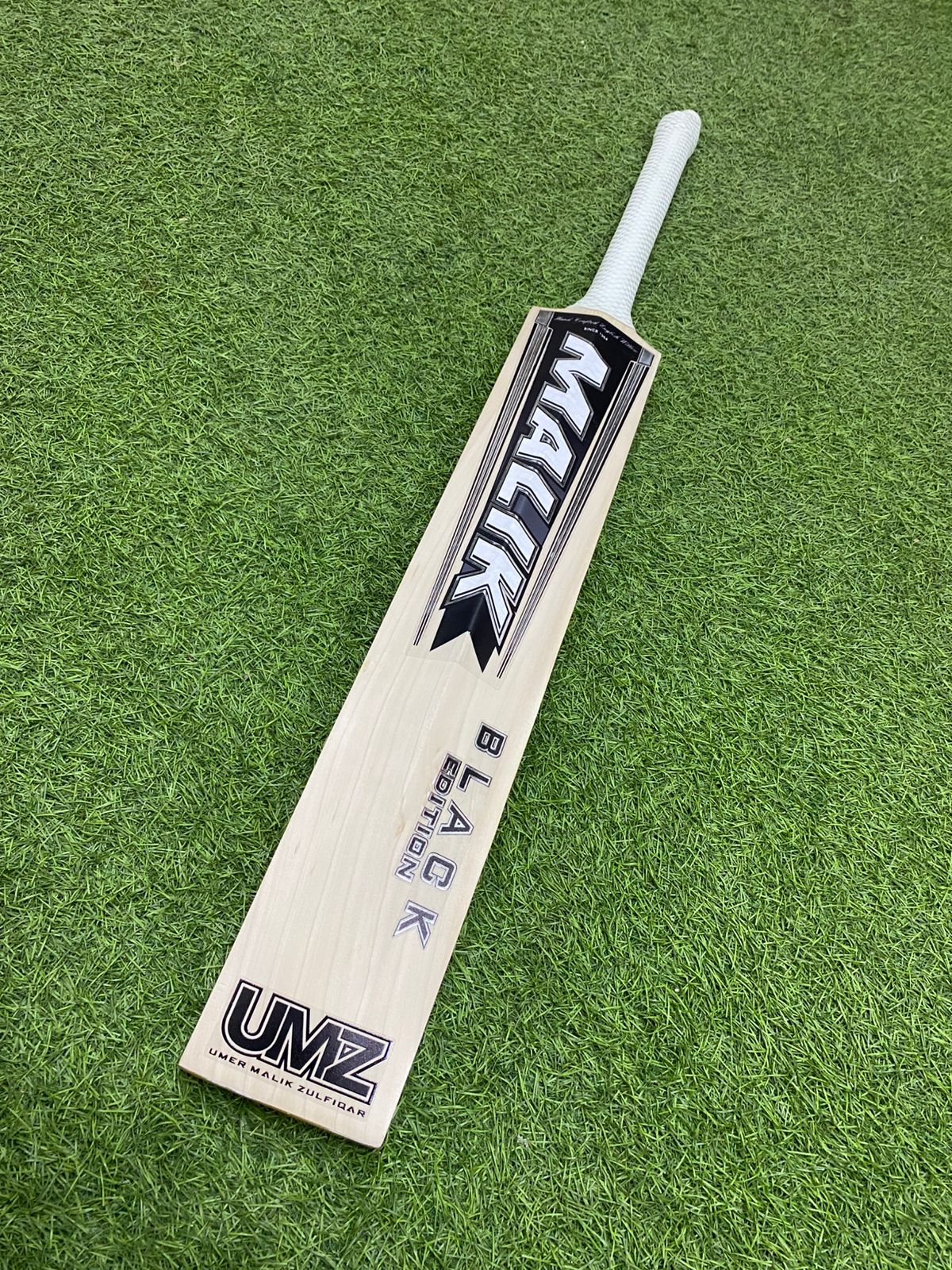 MB Malik UMZ Black Edition Bat