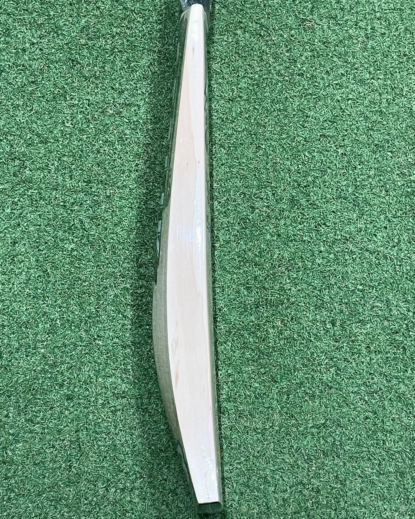 MB Malik Gold Platinum English Willow Short Handel Bat