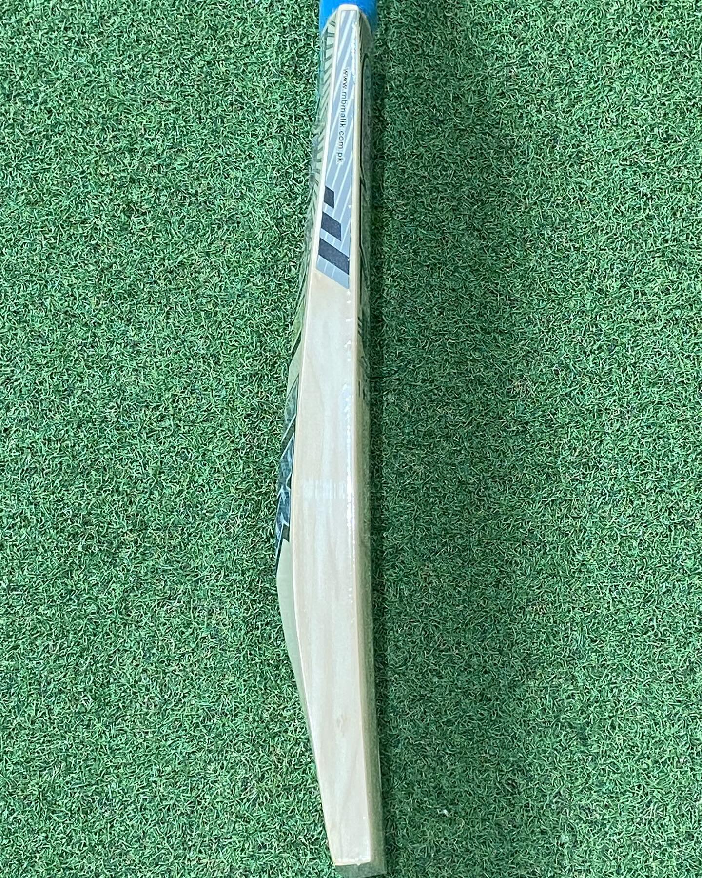 MB Malik UMZ Game Changer Bat