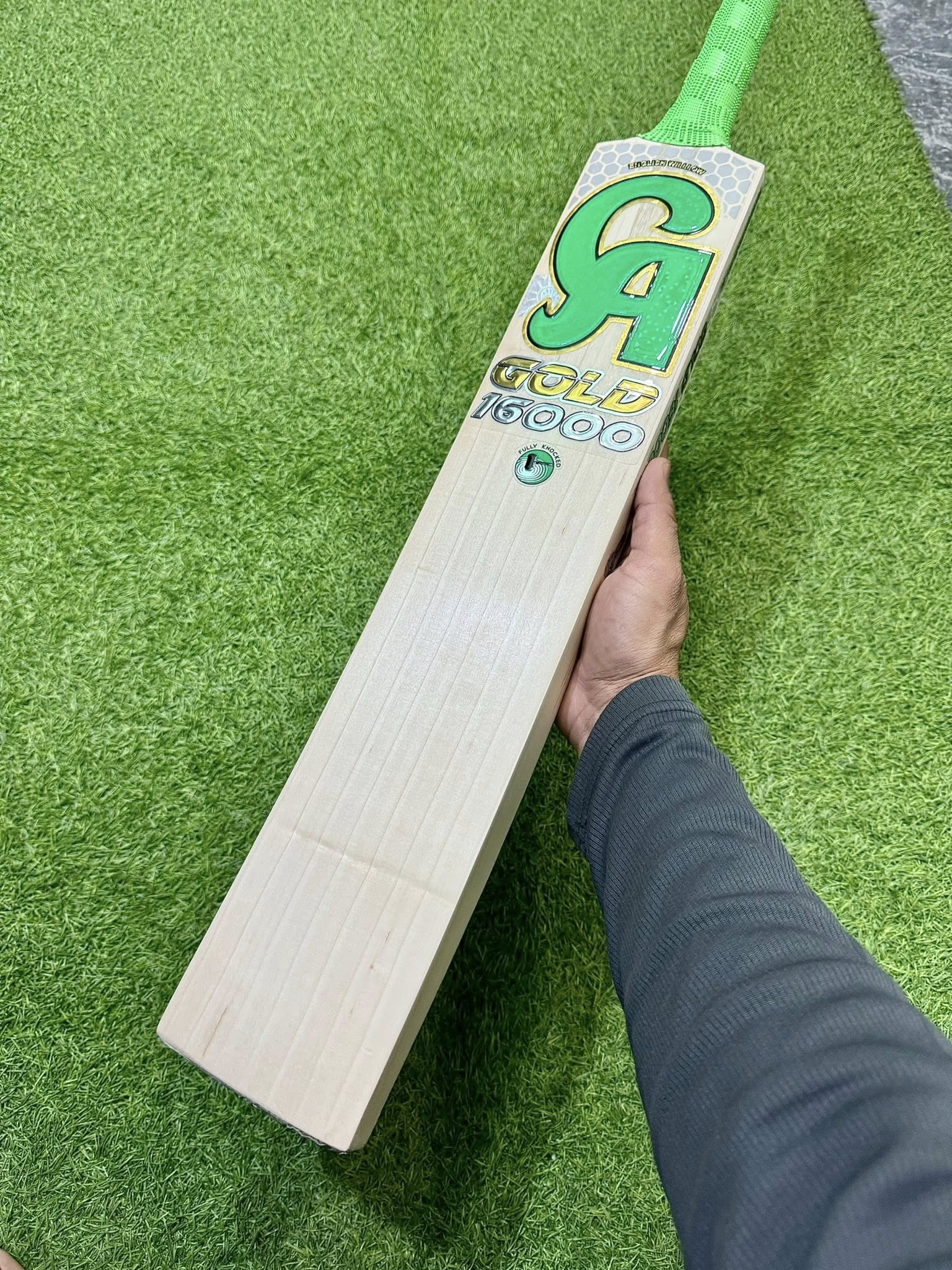 CA GOLD 16000 English Willow Bat Short Handel