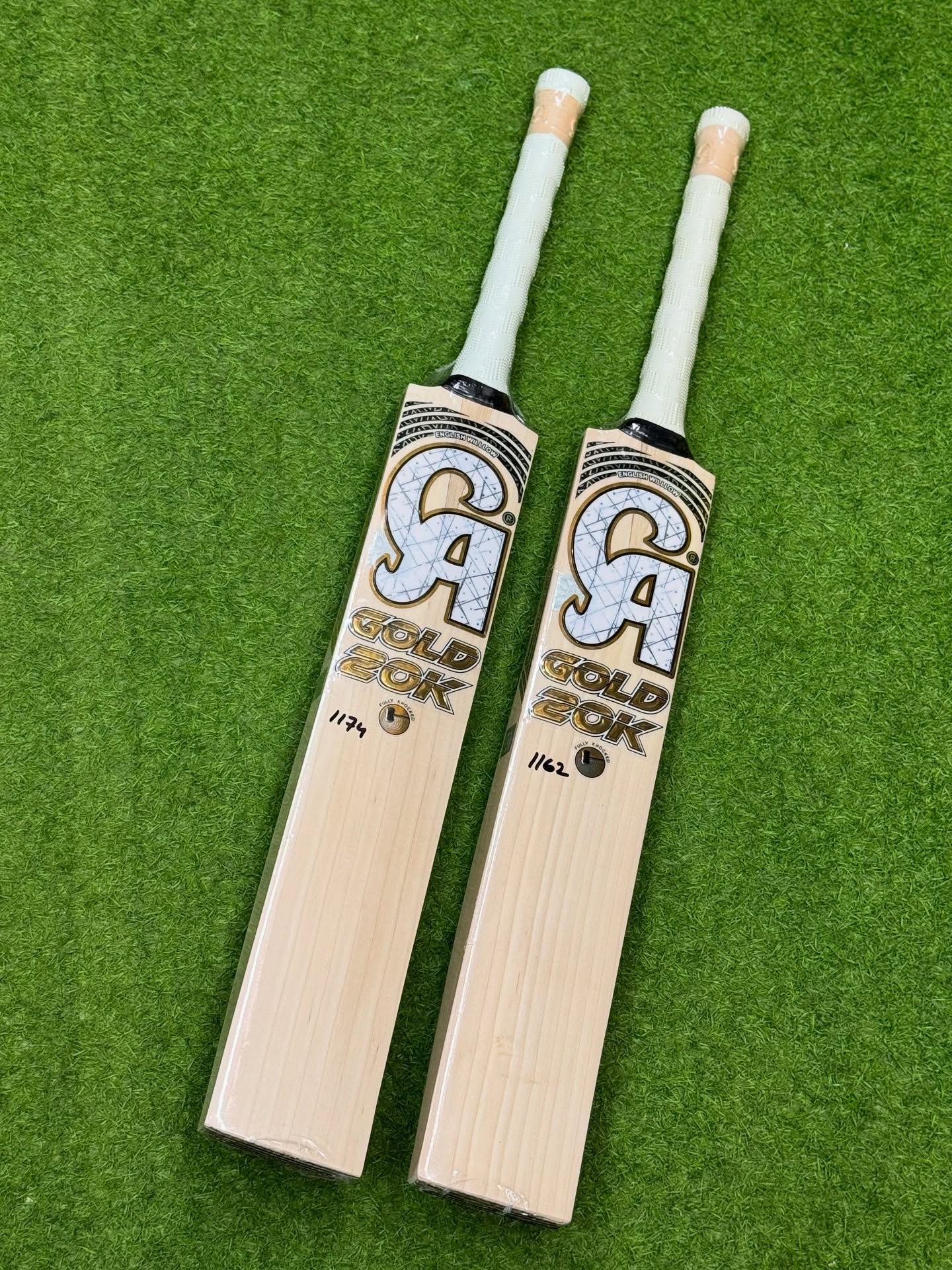 CA GOLD 20K Cricket Bat