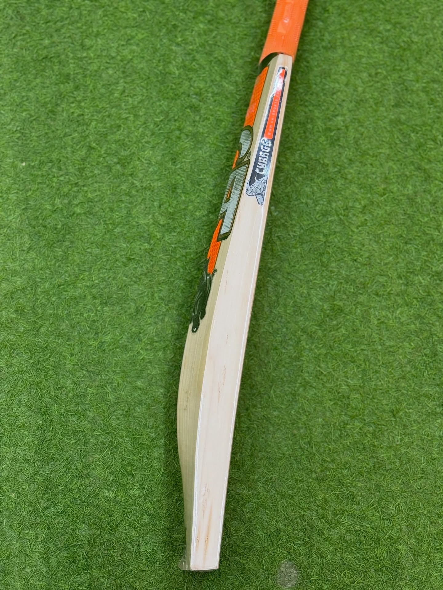 CA Charge English Willow Cricket Bat Short Handel Light Weight
