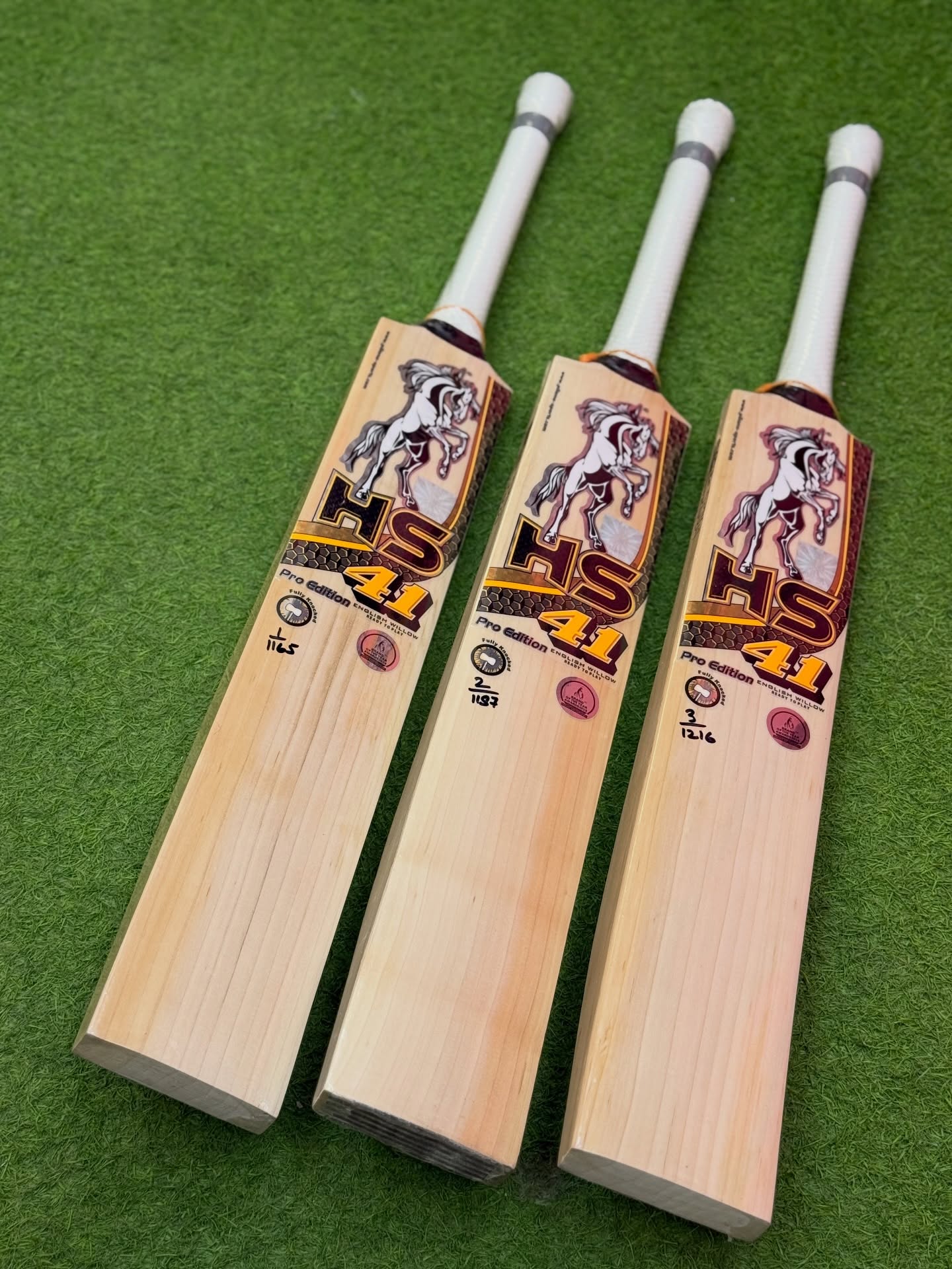 HS 41 Pro Edition English Willow Cricket Bat