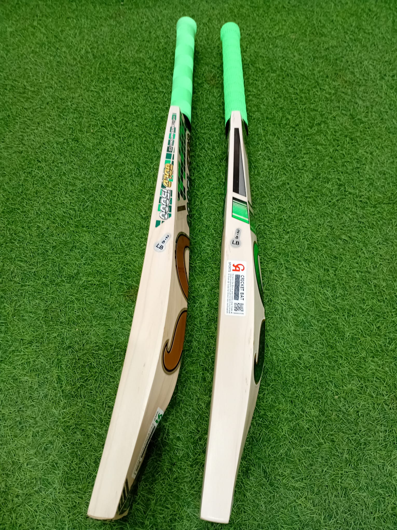 CA PRO 15000 LIMITED EDITION CRICKET BAT