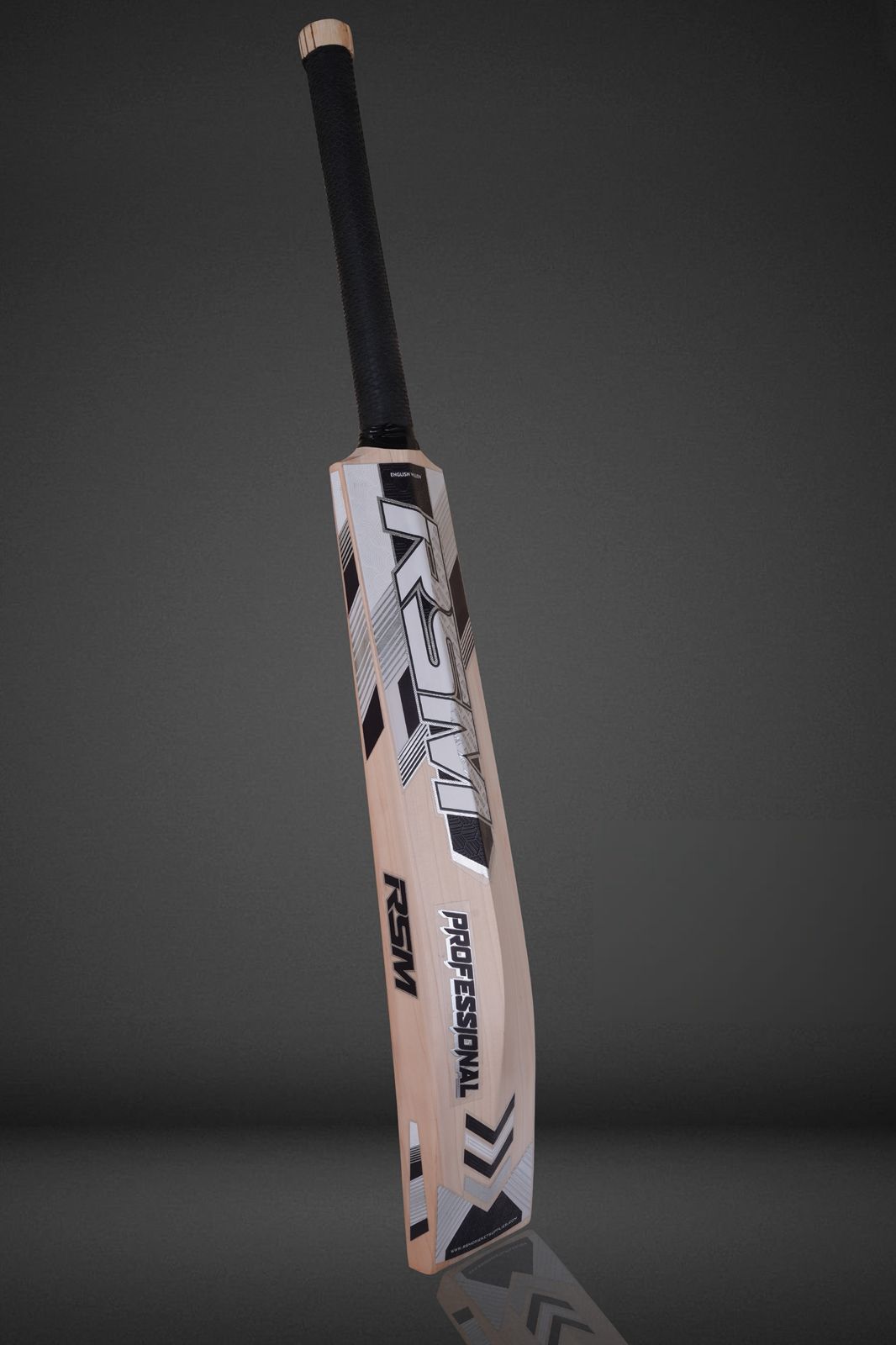 RSM PROFESSIONAL GRADE ENGLISH WILLOW SHORT HANDEL BAT