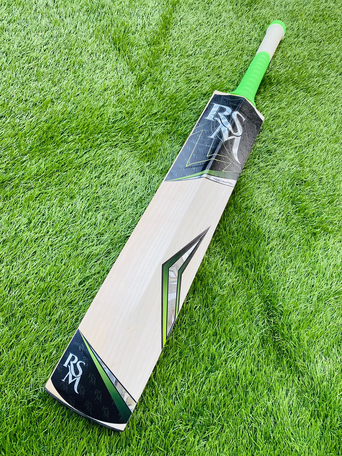 RSM PRO PLAYER CRICKET BAT TWO TONE COLOR