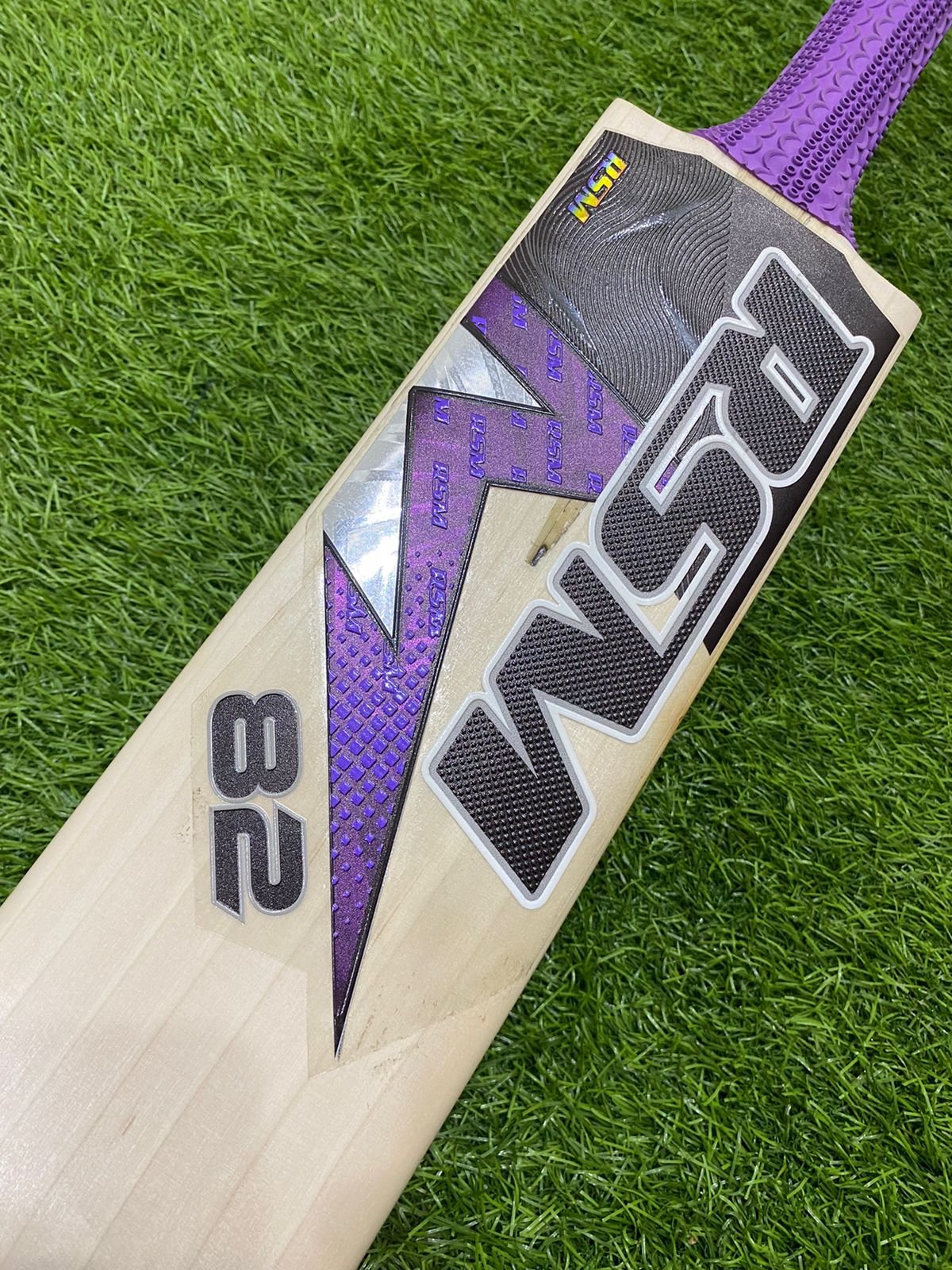 0b732265-8200-4b30-87f0-c2a3fc5ef647.jpg RSM 82 ENGLISH WILLOW CRICKET BAT SHORT HANDEL - Image 2