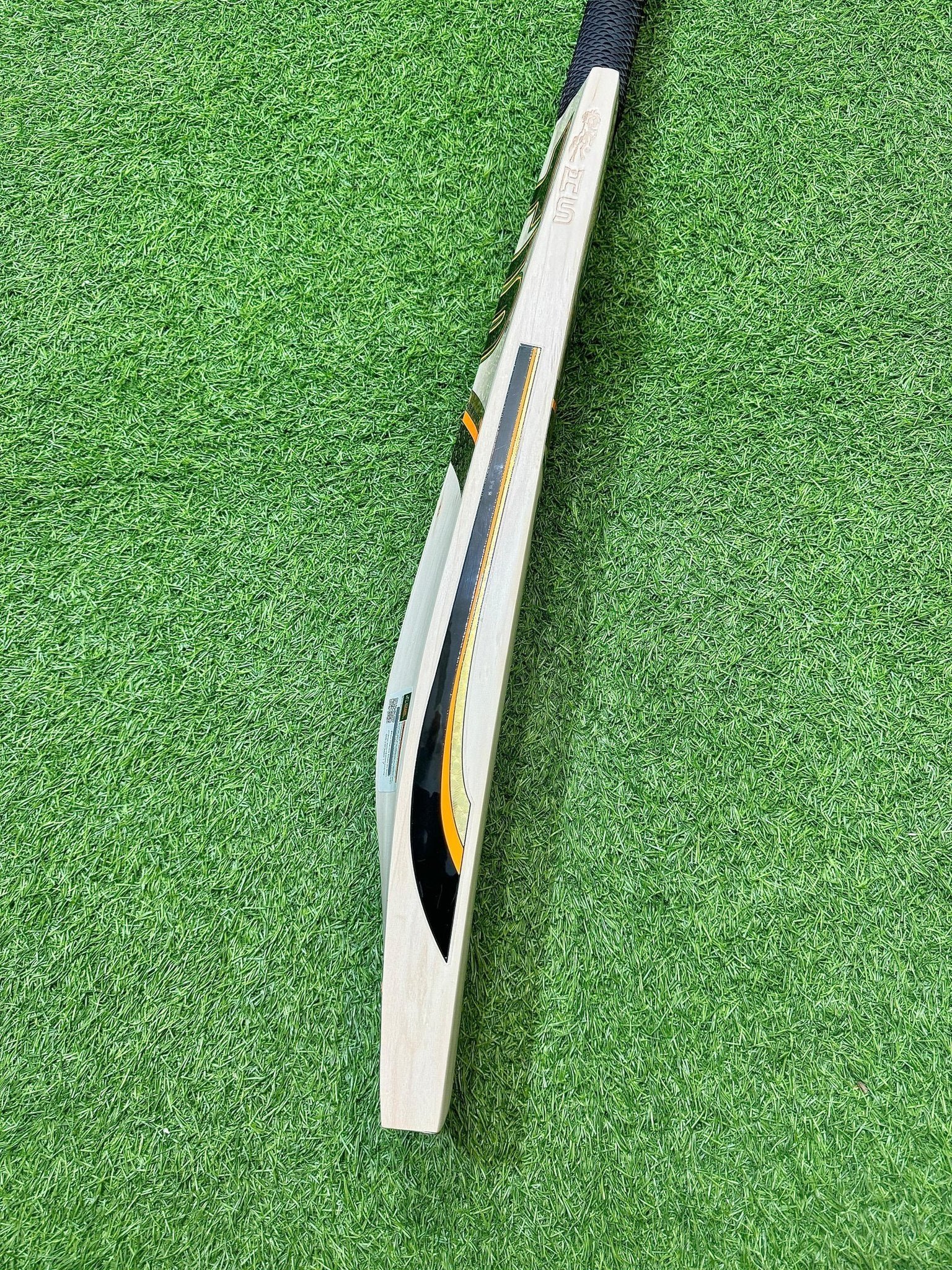 487443164_669305659183231_6935427766839472859_n.jpg HS 41 Pro edition English Willow Cricket Bat Short Handel - Image 2