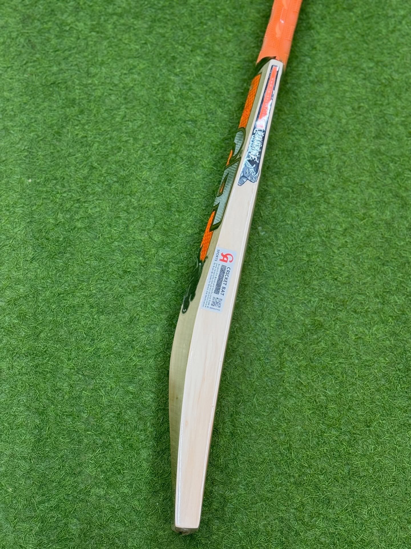 565117350_18111661933561995_5894436541700428364_n.jpg CA Charge English Willow Cricket Bat Short Handel Light Weight - Image 4