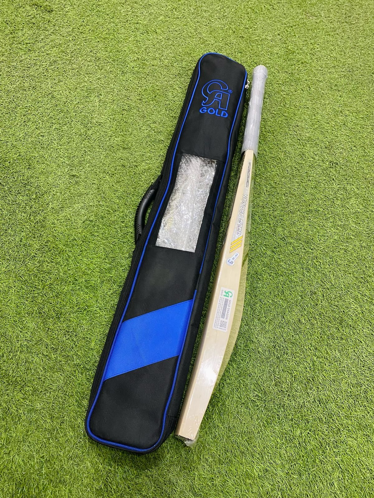 65e9336d-7fd7-45b6-b5eb-19371f9af409.jpg CA Gold Dragon English Willow Cricket Bat Short Handel - Image 5