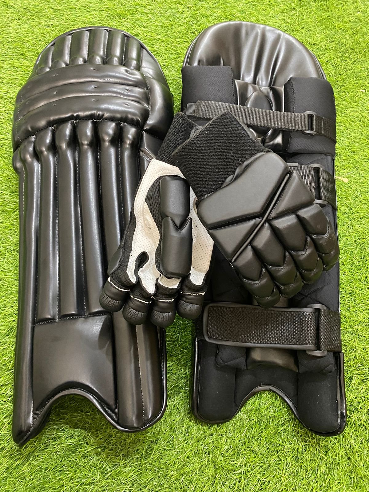 6eafb707-3b56-4084-8a68-7619bd524d74.jpg RSM CRICKET BATTING LEG GUARDS BLACK COLOR - Image 3