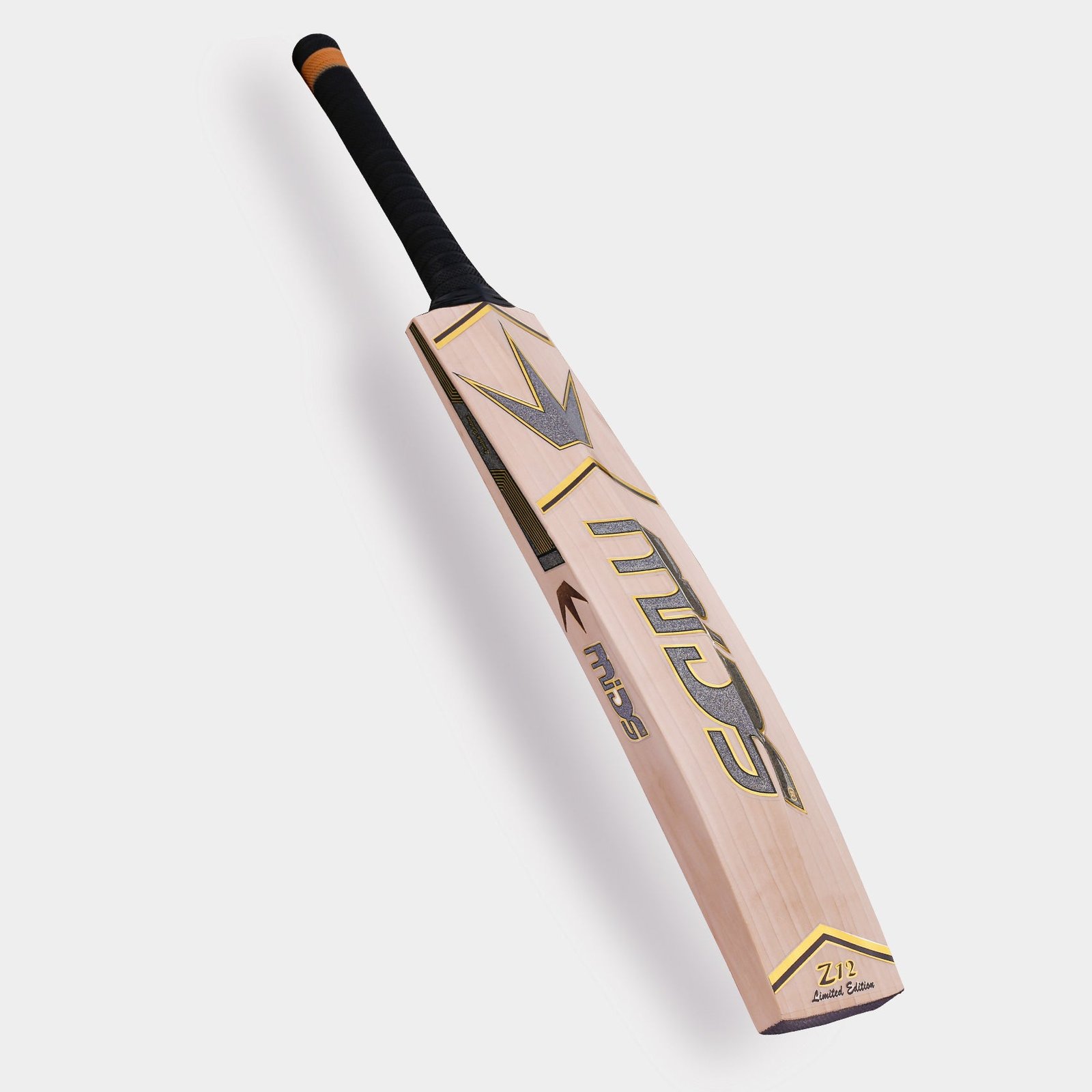 b1178ef80de0b6a006ad76efde4375b6.jpg MIDS Z-12 CRICKET BAT - Image 5