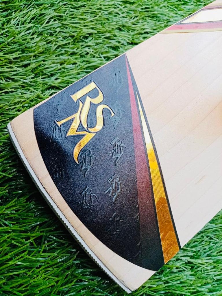 c24b9928-0069-4381-89cb-c8a3d8de2b8e.jpg RSM MUIR ENGLISH WILLOW CRICKET BAT - Image 5